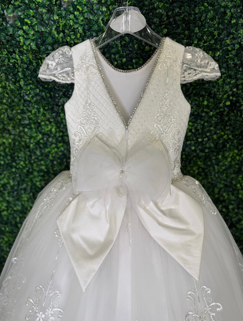 Piccolo Bacio Exclusive Lace and Silk Couture Gown Victoria