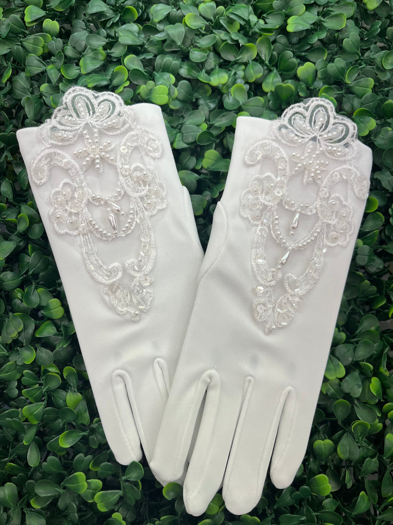 Sara’s Girls’ Satin Pearl Lace Gloves