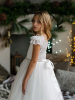 Teter Warm Lace Cap Flutter Sleeve Gown SK15