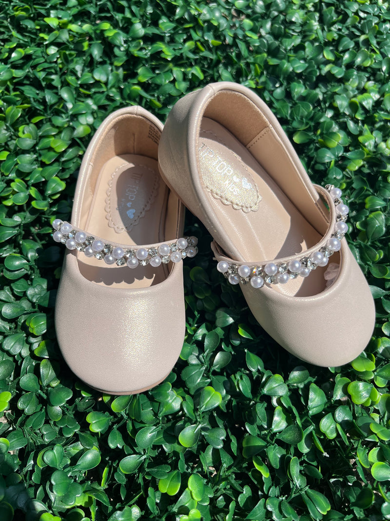 Girls MaryJane Nude Pink Shoe with Pearl Strap S133 4 Toddler / Nude Pink Girls MaryJane Nude Pink Shoe with Pearl Strap S133 4 Toddler / Nude Pink