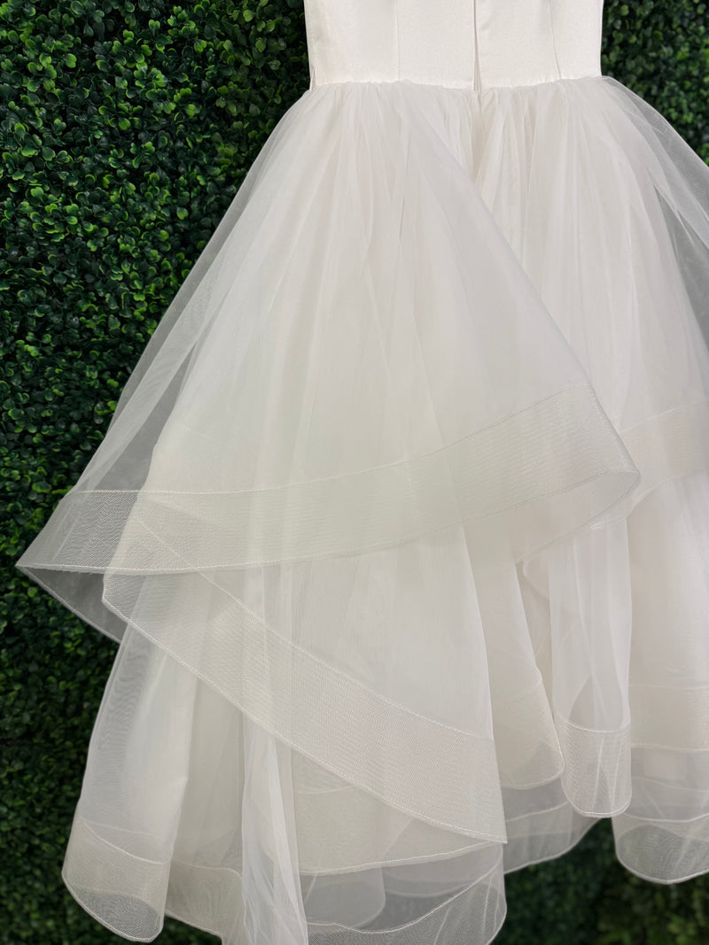 Teter Warm Satin Tiered Gown With Pearl Back Back SK20