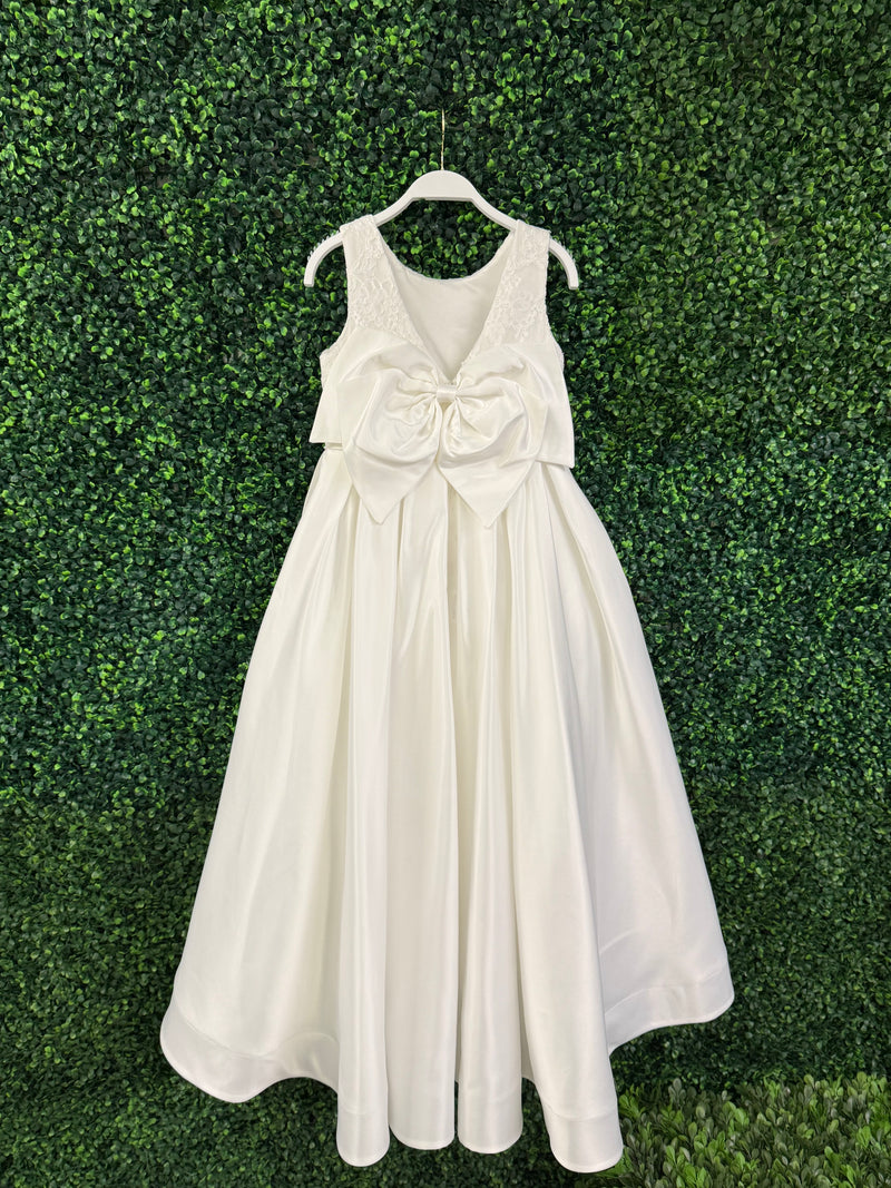 Teter Warm Satin Box Pleat Gown With Bow Back MK12