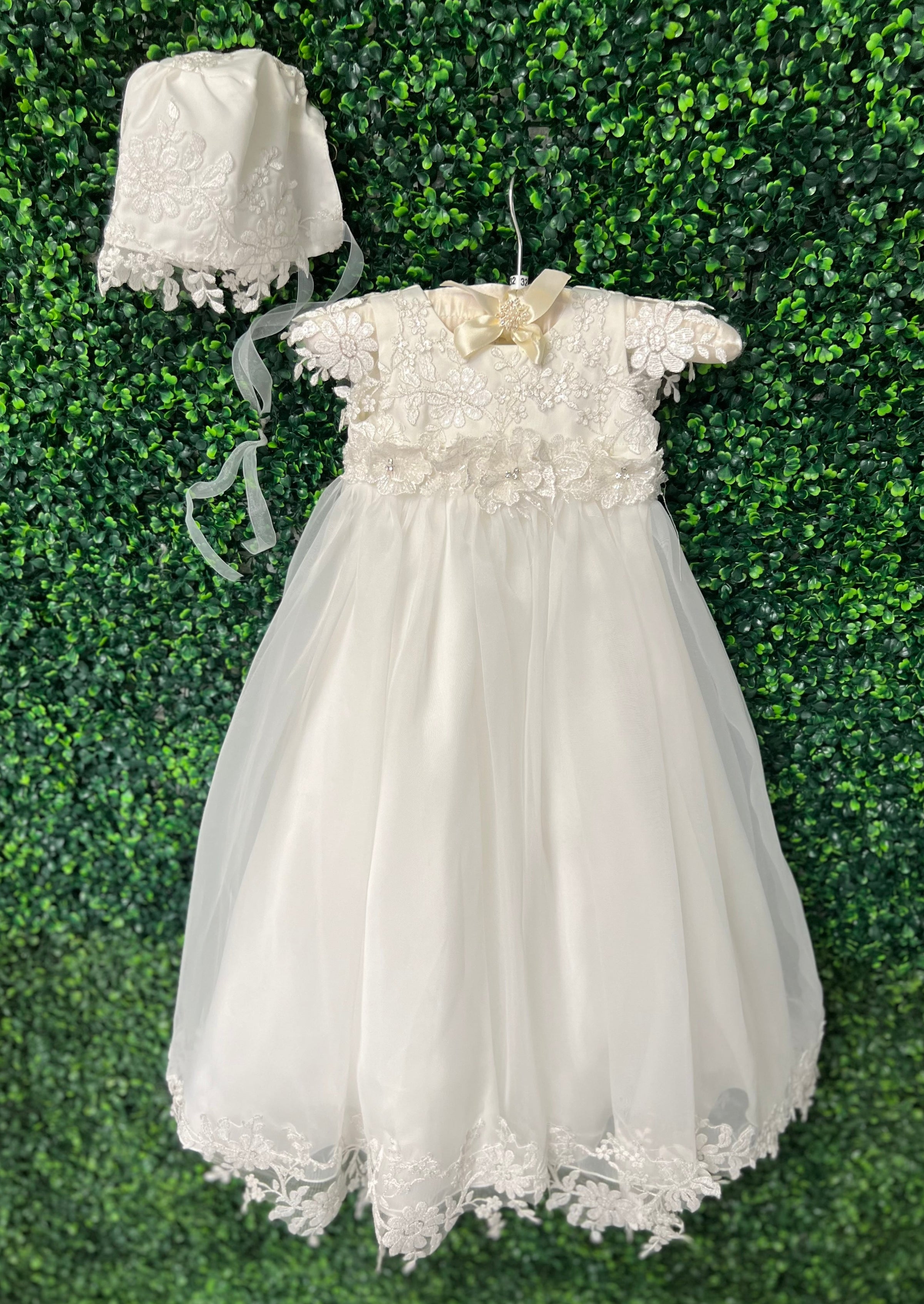 Heirloom Christening Long Royal Length Gown, Overlay Vintage Lace, Lon –  Bubble Belly moms | babies | kids
