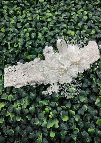 Accessories by Adriana Little Girls’ Lace Headband - Applique Flower & Pearl