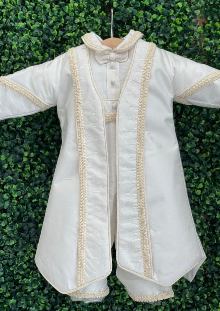 Amazon.com: Baby Boy Christening Gown B001, Spanish Style outfit (ropones  para bautizo). Baptism Outfit, Matching Shoes and Beret (0-6 Monts, Ivory)  : Handmade Products