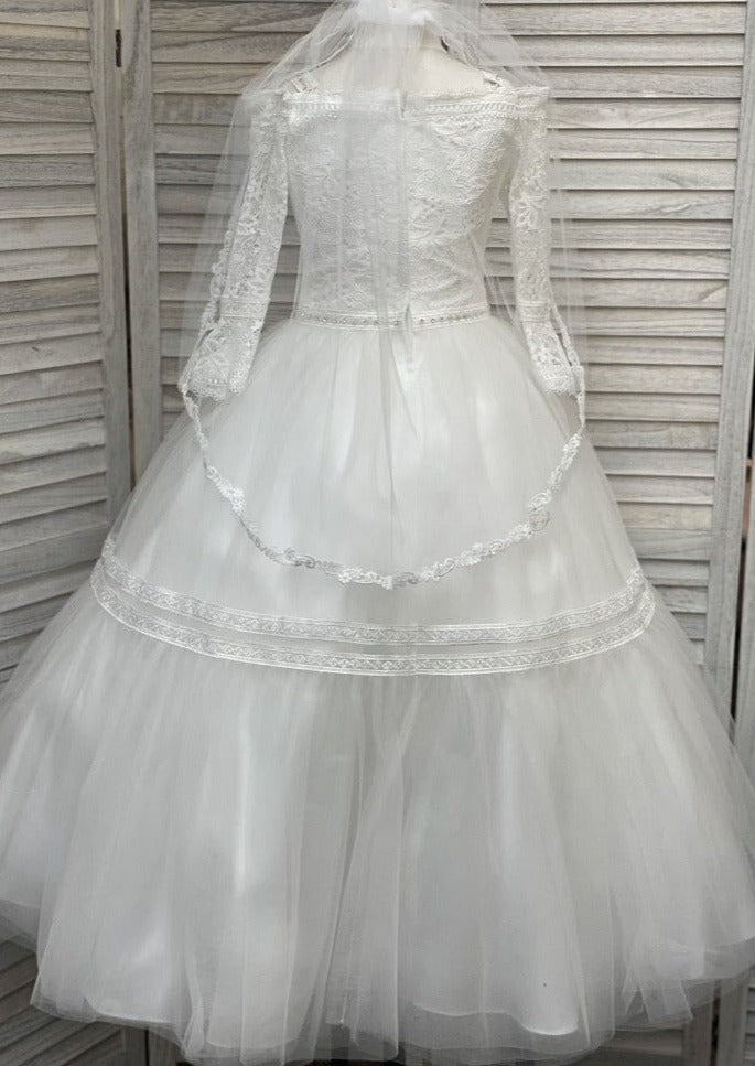 Macis Design Full Length Long Sleeve Communion Dress 1965 – Sara's