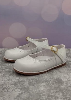 Girls’ Leather Mary Jane Shoes with Teardrop Cutout Detail - White