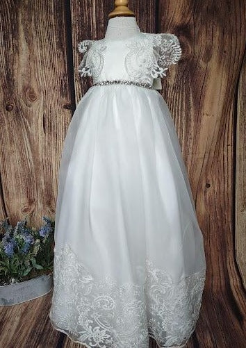 Long Ivory Christening Gown for Baby Girls Lace Baptism Dress with Bonnet  9M : Amazon.ca: Clothing, Shoes & Accessories